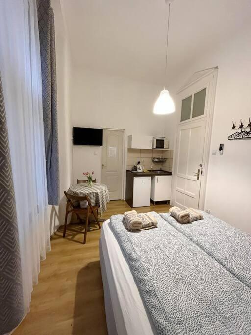 בודפשט 12# Sunflower Cozy Apartment מראה חיצוני תמונה